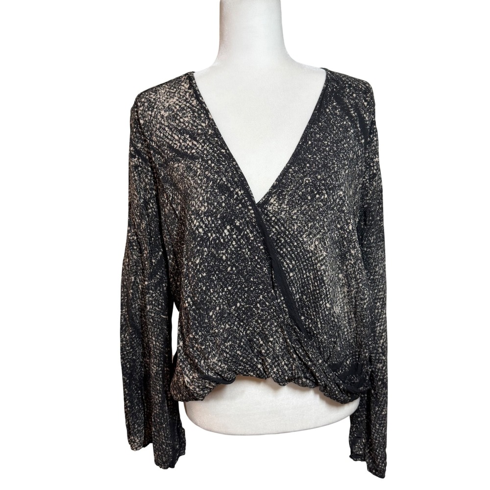 Blue Life Womens M Abstract Splatter Surplice Wrap Top Bell Sleeve Black Cream